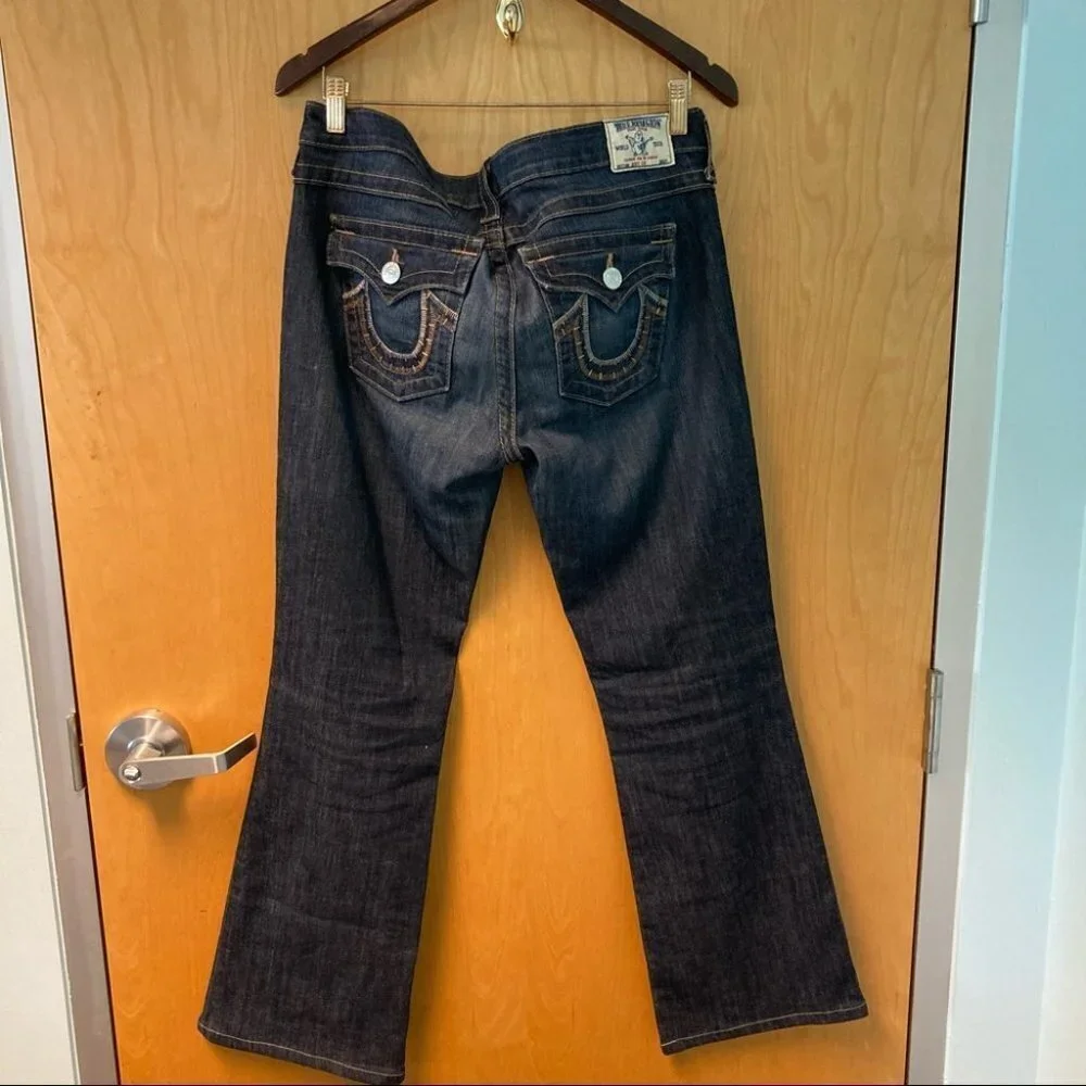 TRUE RELIGION Sz 31 Mid-Wash Boot  Cut Jeans - Picture 7 of 12